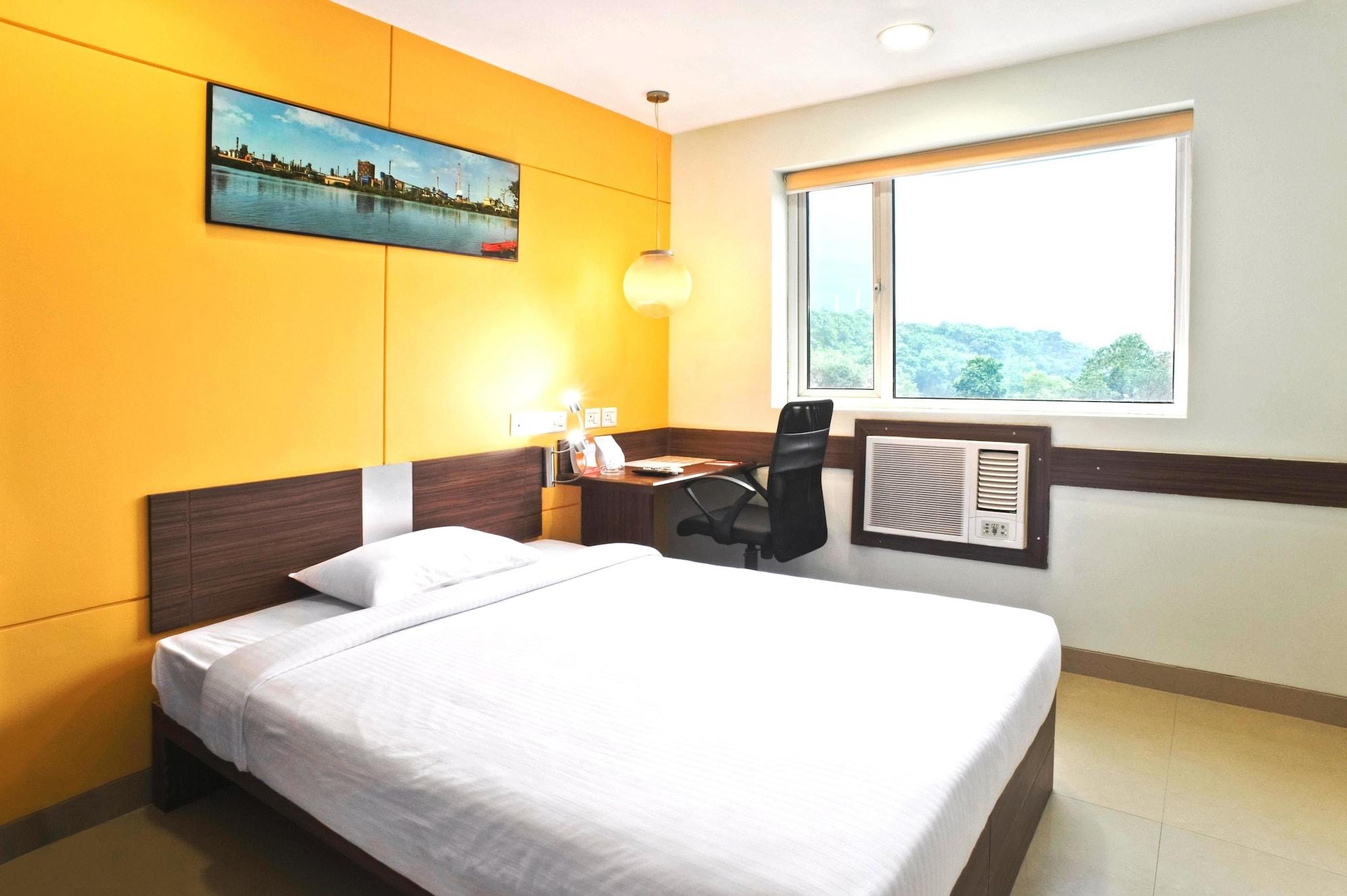 Hotel East Delhi Nuova Delhi Esterno foto